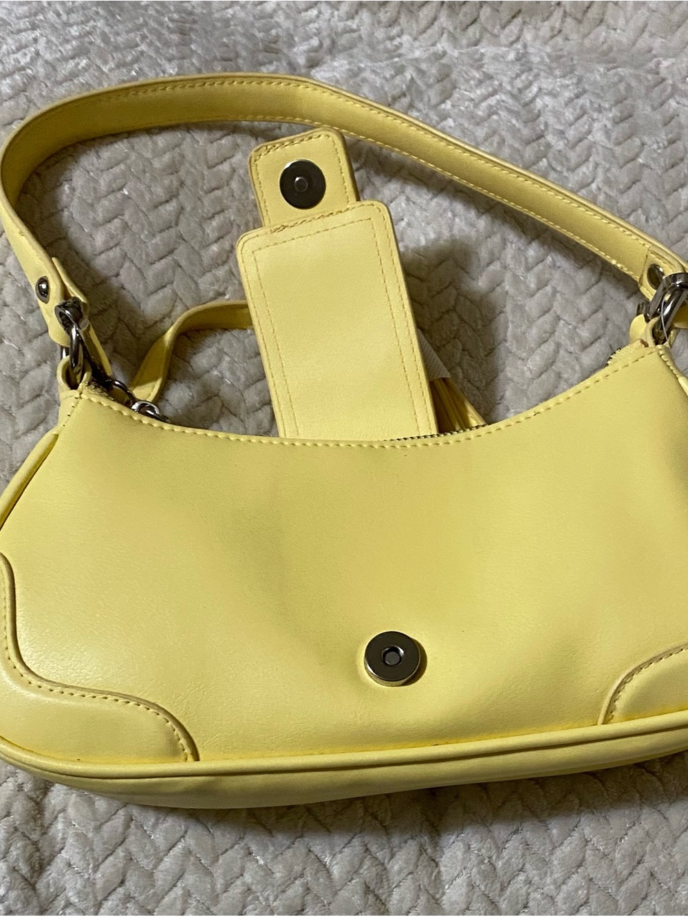 Yellow convertible shoulder or crossbody bag - Picture 3 of 7